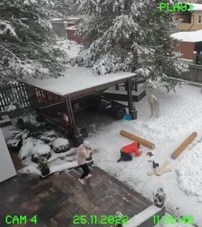 Are you sure that the person who helps you, really helps you?