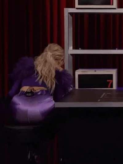 Millie Bobby Brown finally showing us her fat ass 😍