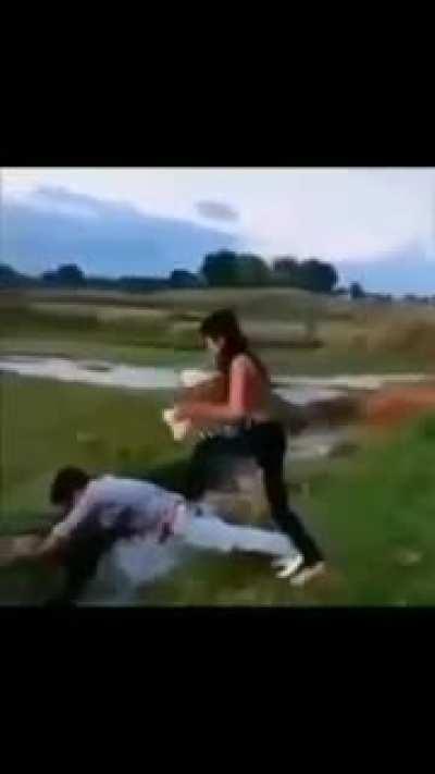 deu uma ajeitada na coluna