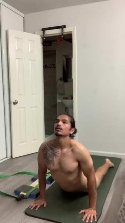 Some yoga to cool down [M]