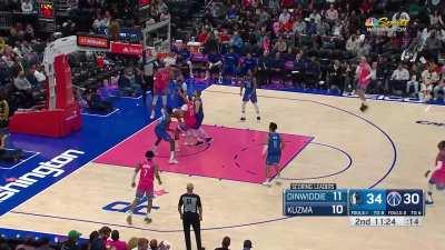 [Highlight] Kuzma successfully uses the hook.