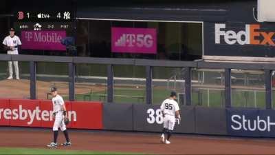 [Highlight] [Highlight] Gerrit Cole's preemptive exit on a close pitch is immediately followed by a game-tying 3-run home run by Alex Verdugo