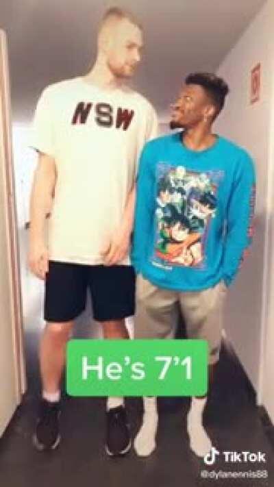 I guess this is how the guys who are 6'2