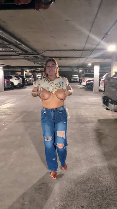 POV I forgot to bring my purse so I had to arrange an alternate way to pay you