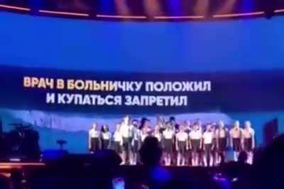 Очевидцы сообщают о появлении в море на ЮБК медуз-корнеротов. Будьте осторожны в воде 🙋🏻‍♂️