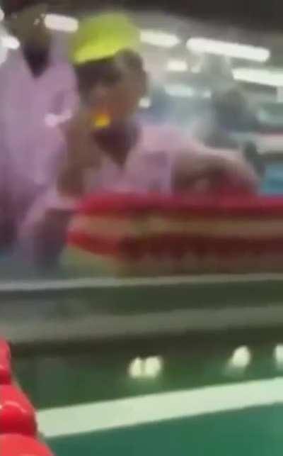 Just a video from the vape factory in China where some poor soul has the job of being a quality control tester.