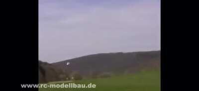 ”Don’t fly it so close to the ground, Rüdiger!”