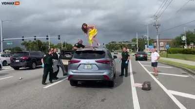 Let me piss and masturbate on this random dudes car