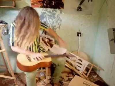 yet another rare demo of Emma's noise