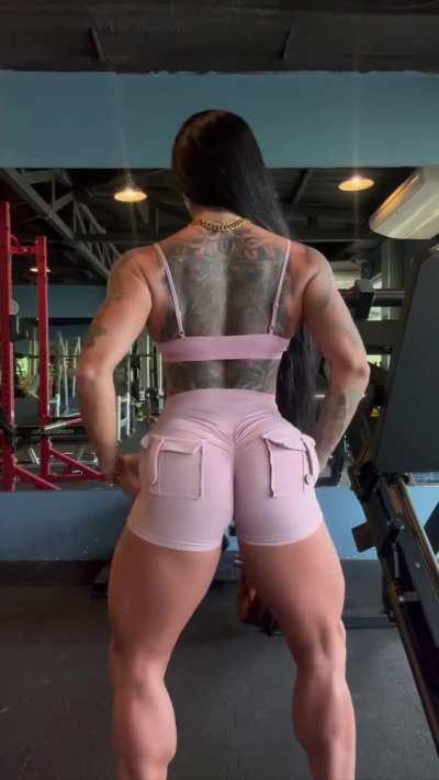 i wonder if my glutes game doing me good 