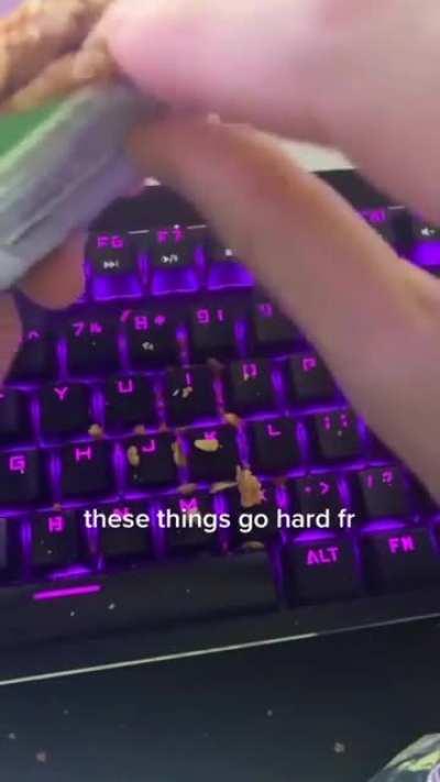 Жрать во время катки, святое!