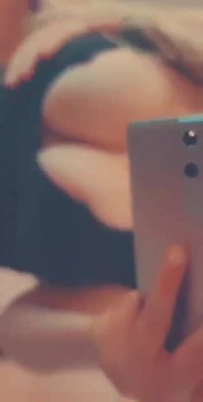 Naesha (@naestaley_)