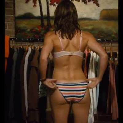 Jessica Biel sexy booty