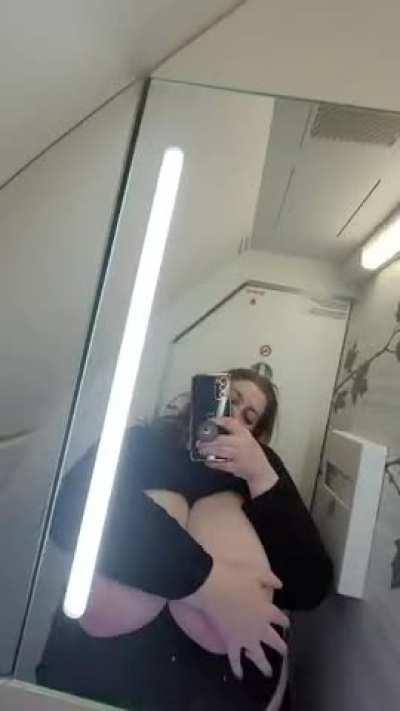 wanna join the mile high club? 👀