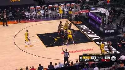 [Highlight] Caldwell-Pope's 3 goes off the top of the backboard