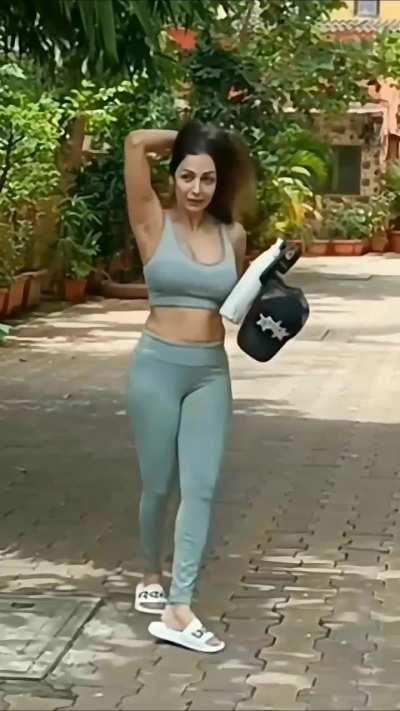 Malaika Babe Sexy Smooth Dusky Armpits 