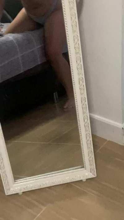 Get your tongue in here...