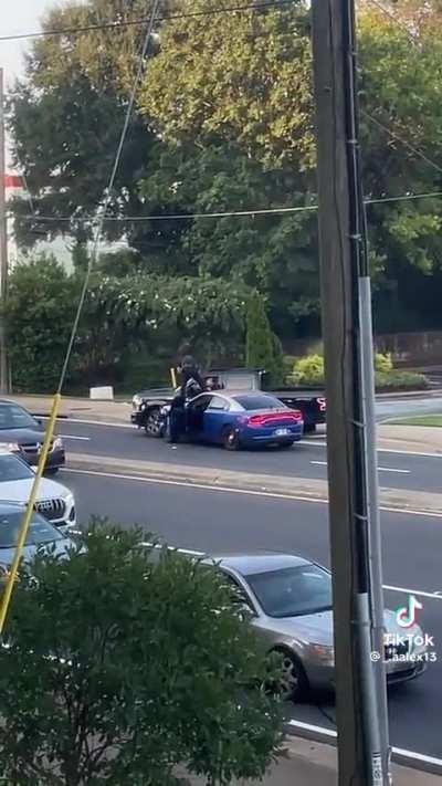 Cop in Atlanta, GA making a badass stop