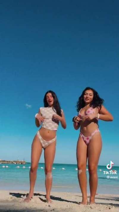 The ass front the front😍😍