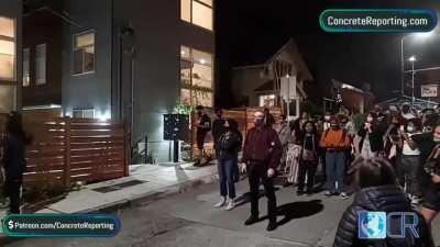 Seattle BLM protesters demanding people to give their homes to black people