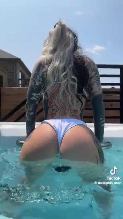 @memphismori smash or pass?