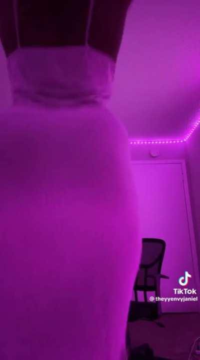 And she play 2kð®