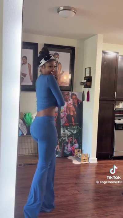 Angel Reese 🍑🍑