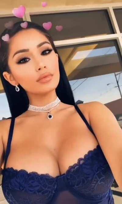 Throwback Boobage 🔥