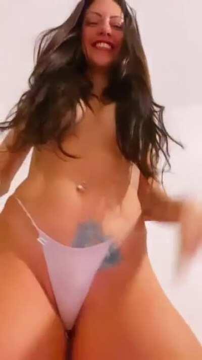 Milena Albuquerque (@miibelle)