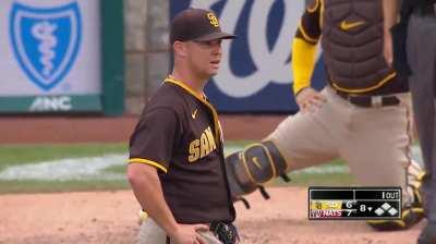 [Highlight] [Highlight] Juan Soto with a 2-run HR to put the Nats up in the bottom of thet 8th, 7-6.