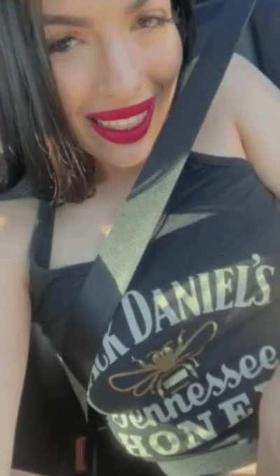 Am I a milf you’d fuck? In public?