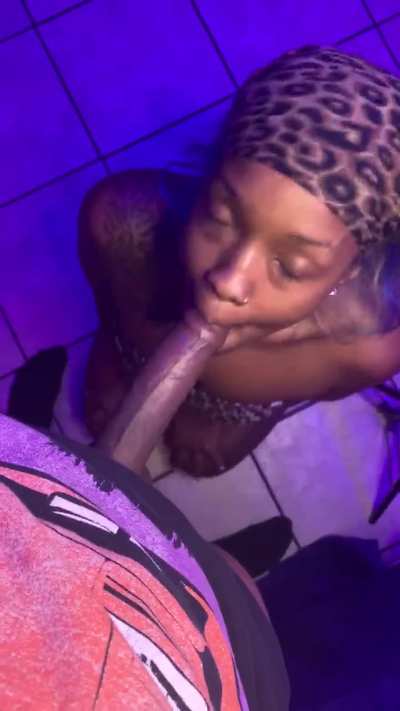 Makeout with the dick 💋