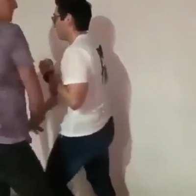 Eu e meus casas se cumprimentado 😎👍