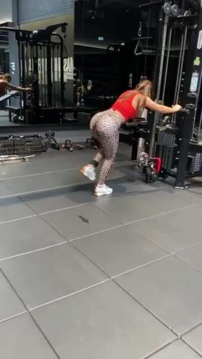 Working Out 🍑