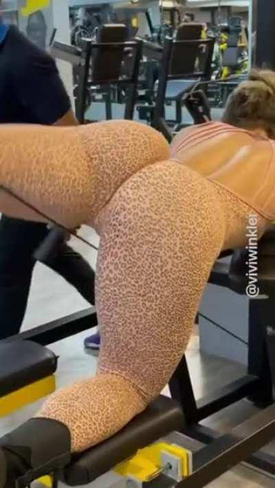 Vivi Winkler is the best!