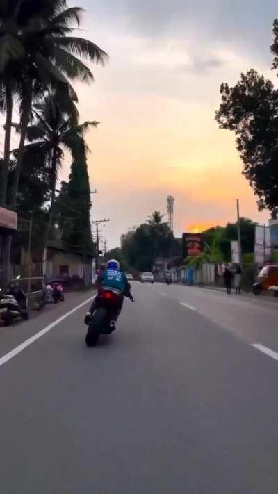 Another moron on Kerala roads. Why do they do this? Fame on social? We need laws and education to nip these kind of morons in the bud itself.  