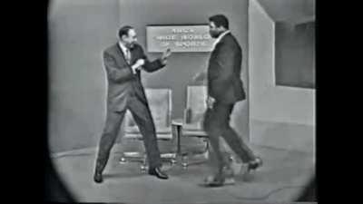 Underrated Heirloom detail that many people might have missed (A nod to the Greatest of all time)