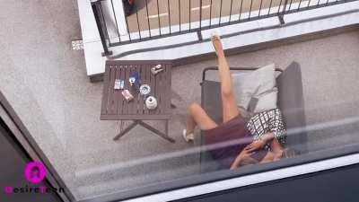 Neighbour's Daughter Likes to Masturbate on Balcony. this Time i got Her!