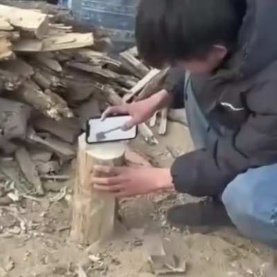 Cada um usa o seus meios