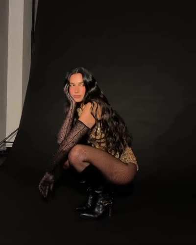 'A Schiaparelli dream to wear night after night in the show of my dreams!! Thank you Dallas!!!' - IG October 2025