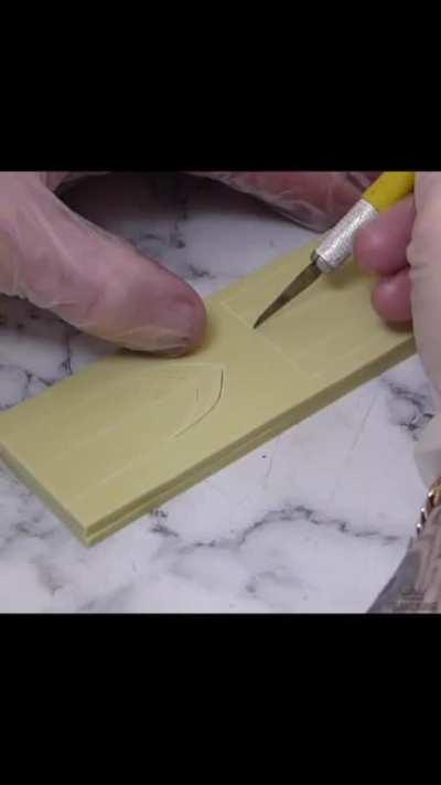 Guy made a cake Hogwarts Castle!