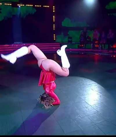 Flor Vigna abierta de piernas