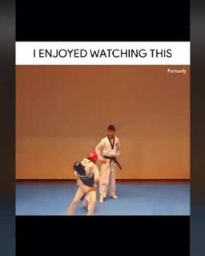 ما عندي فكره اكتب في الكومنت لو عندك