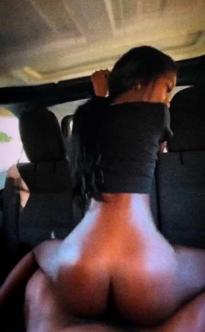 No one ever rides for free 🍑