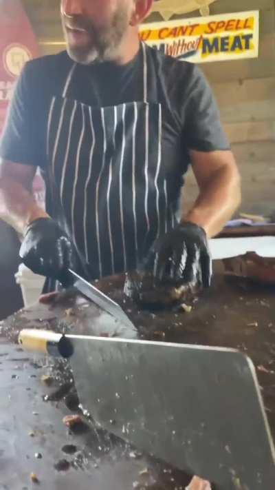 Tag your hungry friend 🥩