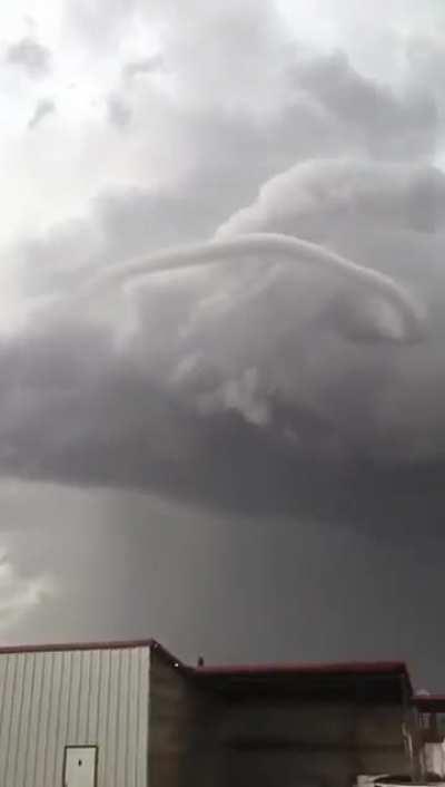Incredible close up video of a tornado forming.