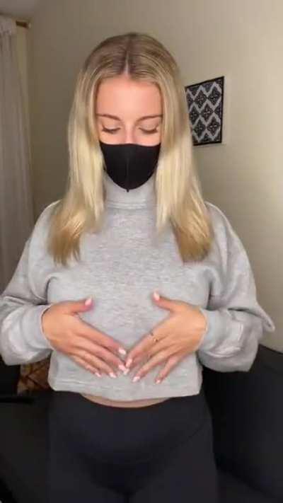 If you were wondering what that cutie on the bus has under her sweater 👅 OC