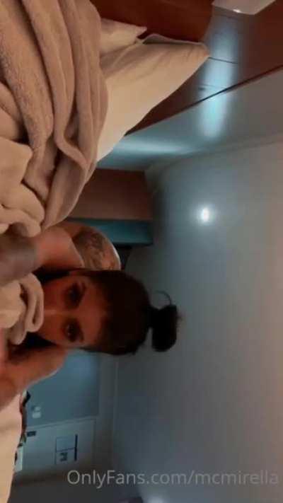 Compartilho packs da MC Mirella, Anitta, Ayarla Souza, Nicks Vieira, Mulher melão, Viih Jorge, Mirian Gabriela, Mari Ávila, MC Bragança, Mariana Ladeiras, Liandra Bruder, Lets Gabs, Grazi Mourão, Maru Karv, Nayara Macedo, Sabrina di Martini etc... Só deix