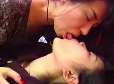 That Pointy Tongue Looks So Beautiful