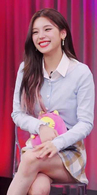 Yeji smiling 😍